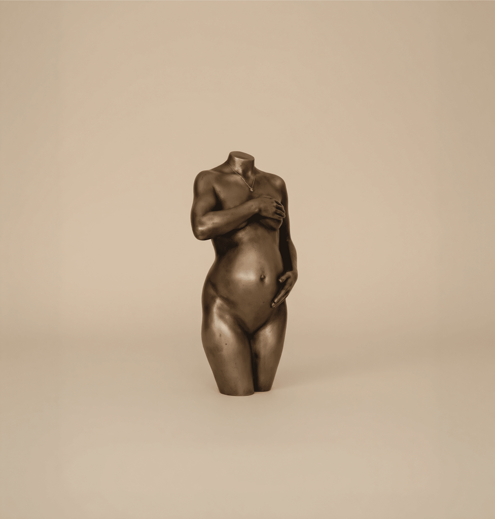 bronzen zwangerschapsbeeld